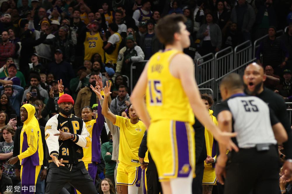 从而引发舆 从而引发舆