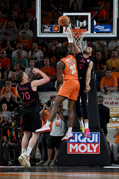 社交媒体 社交媒体